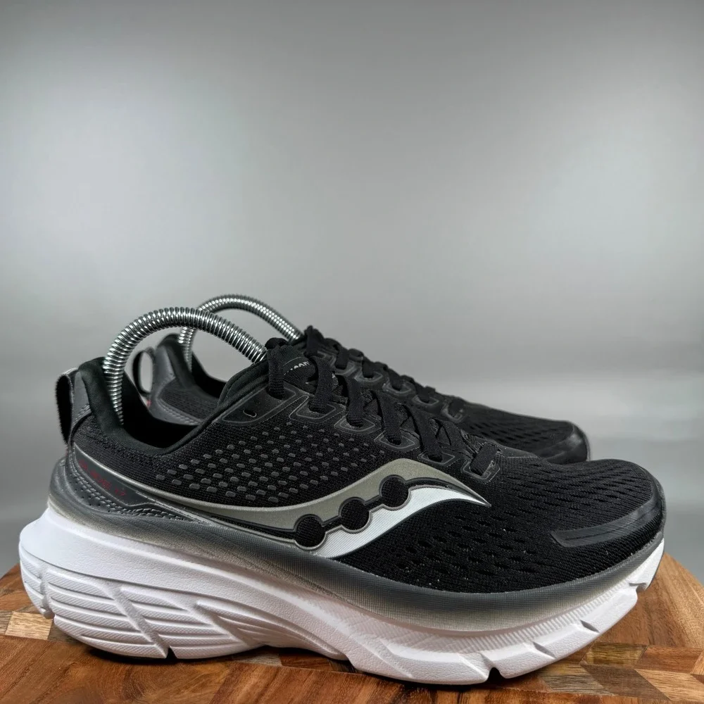 Saucony Guide 17 Mens Running Shoes Black White Silver‎ S20936-100 Size 7